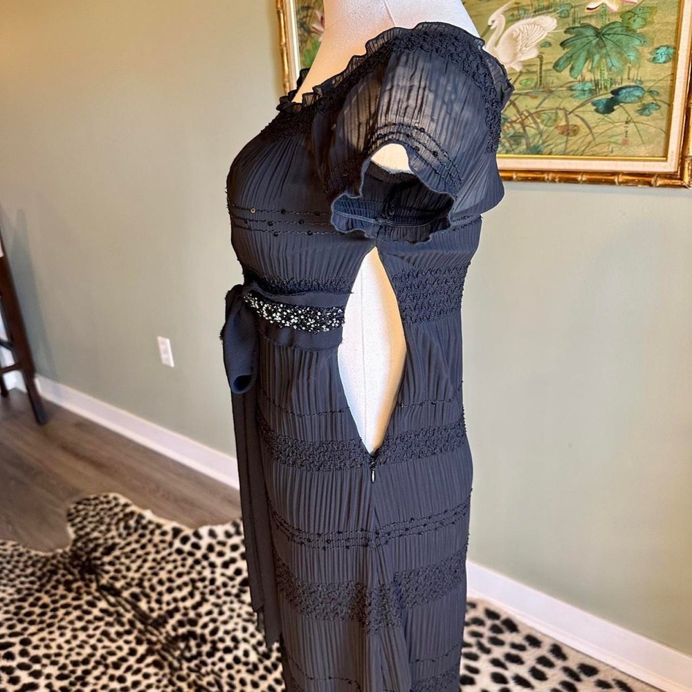 Cache off shoulder embellished dress - Picture 7 of 8